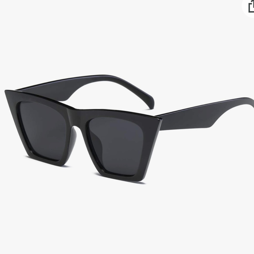 Black sunglasses